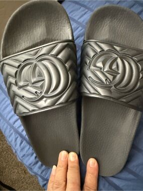 Gucci Metallic Silver Quilted Logo Slide Sandals